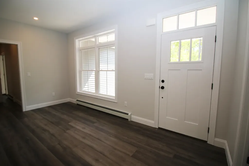 431 Dawn Court Pembroke NH 03275