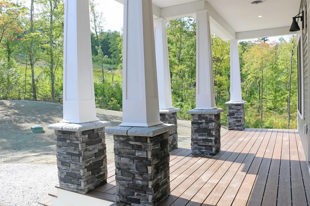 431 Dawn Court Pembroke NH 03275