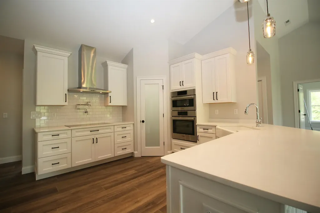 431 Dawn Court Pembroke NH 03275