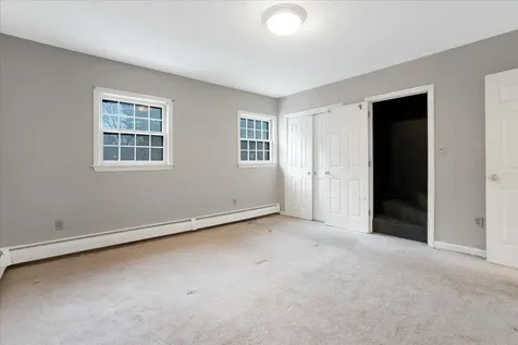 90 Golfview Drive Manchester NH 03102