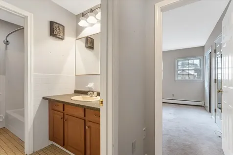 90 Golfview Drive Manchester NH 03102