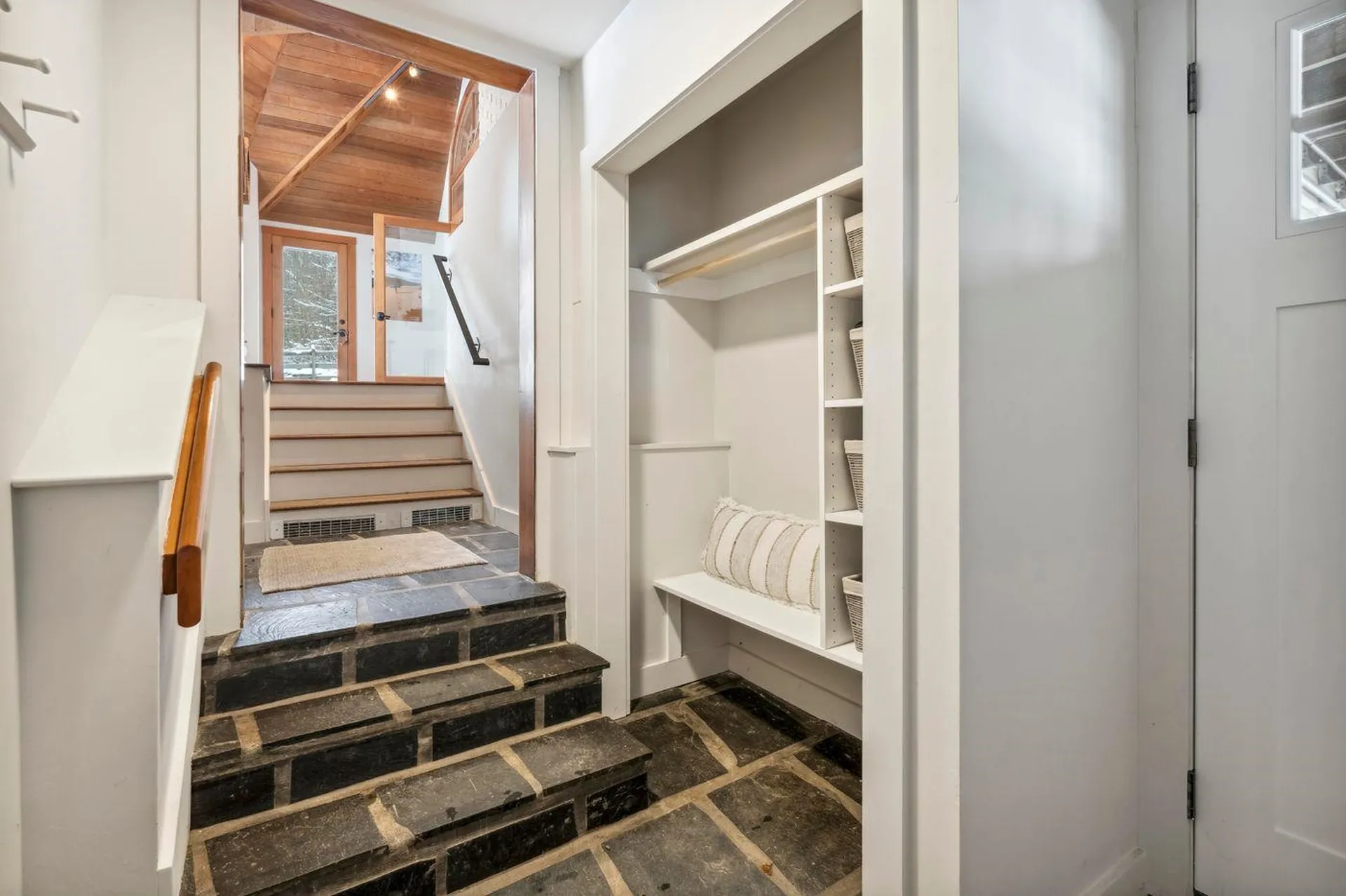 108 North Hill Road Stowe VT 05672