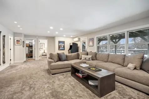 108 North Hill Road Stowe VT 05672