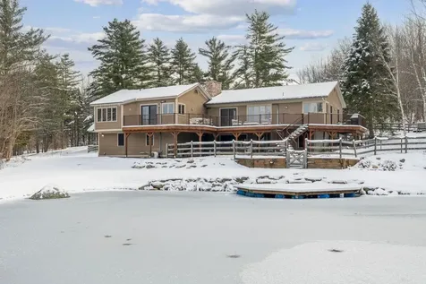 108 North Hill Road Stowe VT 05672