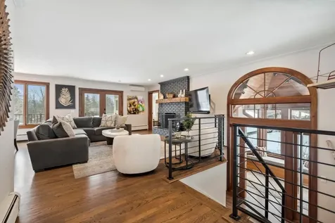 108 North Hill Road Stowe VT 05672