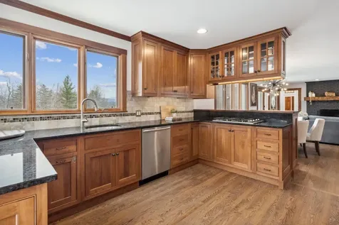 108 North Hill Road Stowe VT 05672