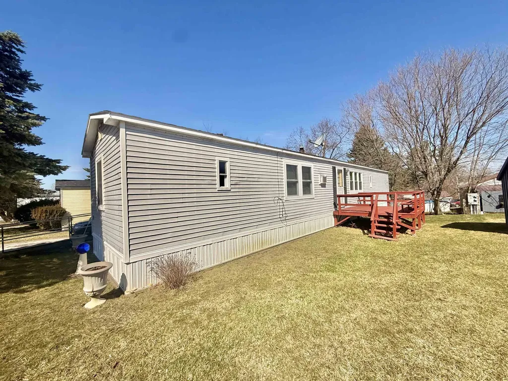 9 Billings Mobile Manor Rutland City VT 05701