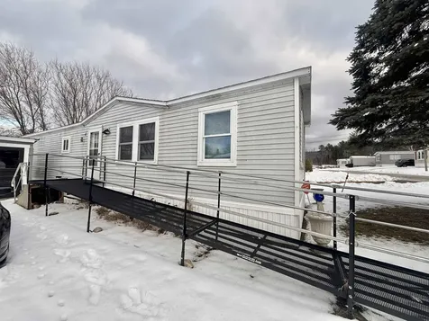 9 Billings Mobile Manor Rutland City VT 05701