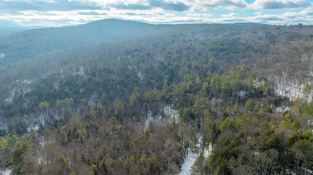 0 Fay Lane Hartford VT 05059