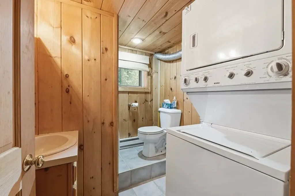 9 Blue Jay Lane Bridgton ME 04009