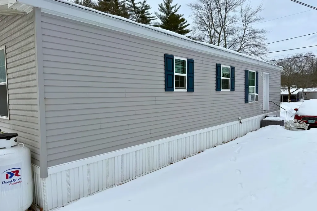 7 Rose Lane Franklin NH 03235