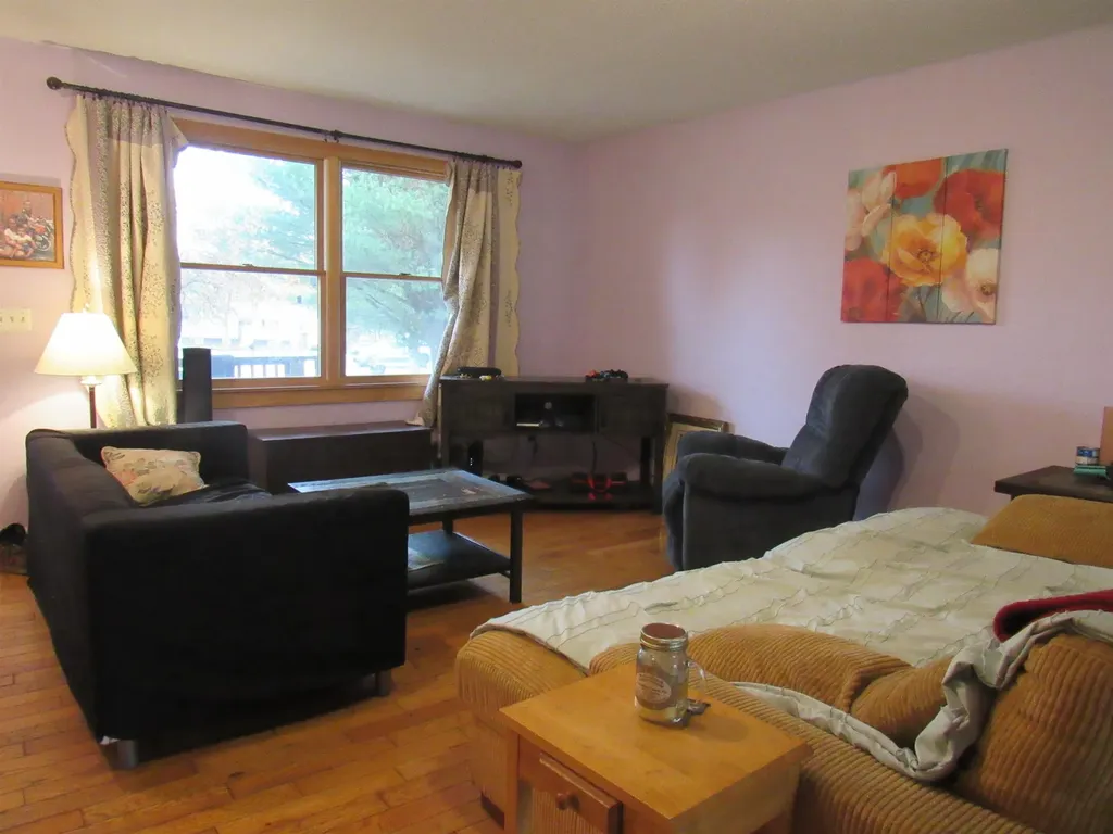 98 Fernwood Circle Newport City VT 05855