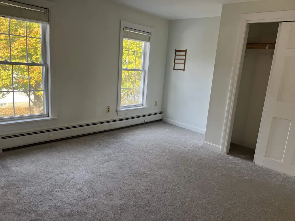 68 Passumpsic Avenue Hartford VT 05088