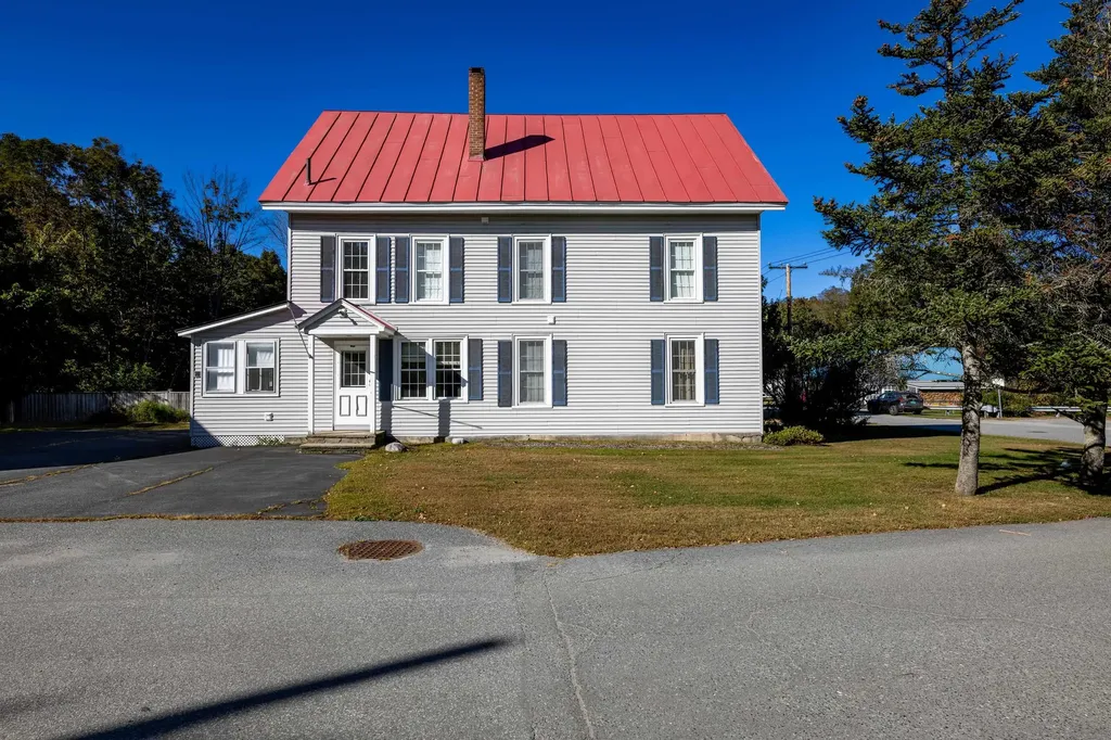 68 Passumpsic Avenue Hartford VT 05088