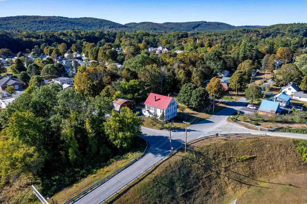 68 Passumpsic Avenue Hartford VT 05088