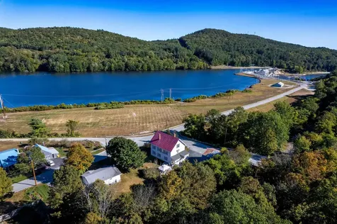 68 Passumpsic Avenue Hartford VT 05088