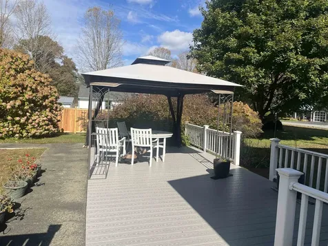 68 Passumpsic Avenue Hartford VT 05088