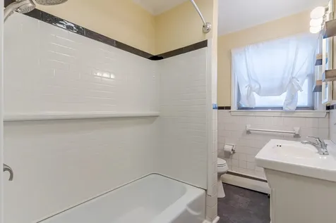 5 Wayside Drive Exeter NH 03833