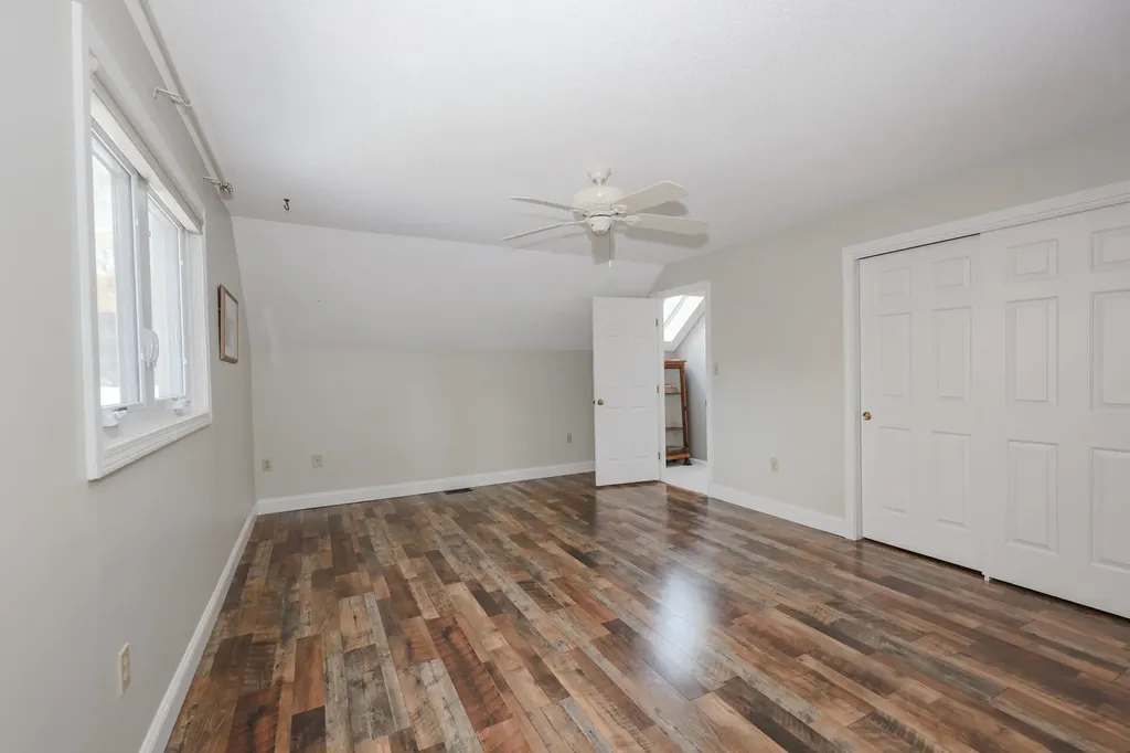 152 Straw Hill Road Manchester NH 03104