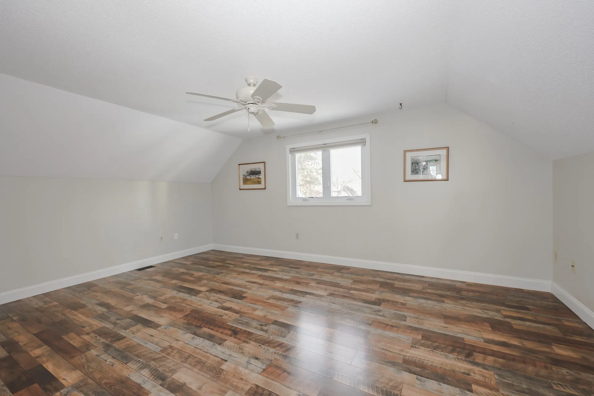 152 Straw Hill Road Manchester NH 03104