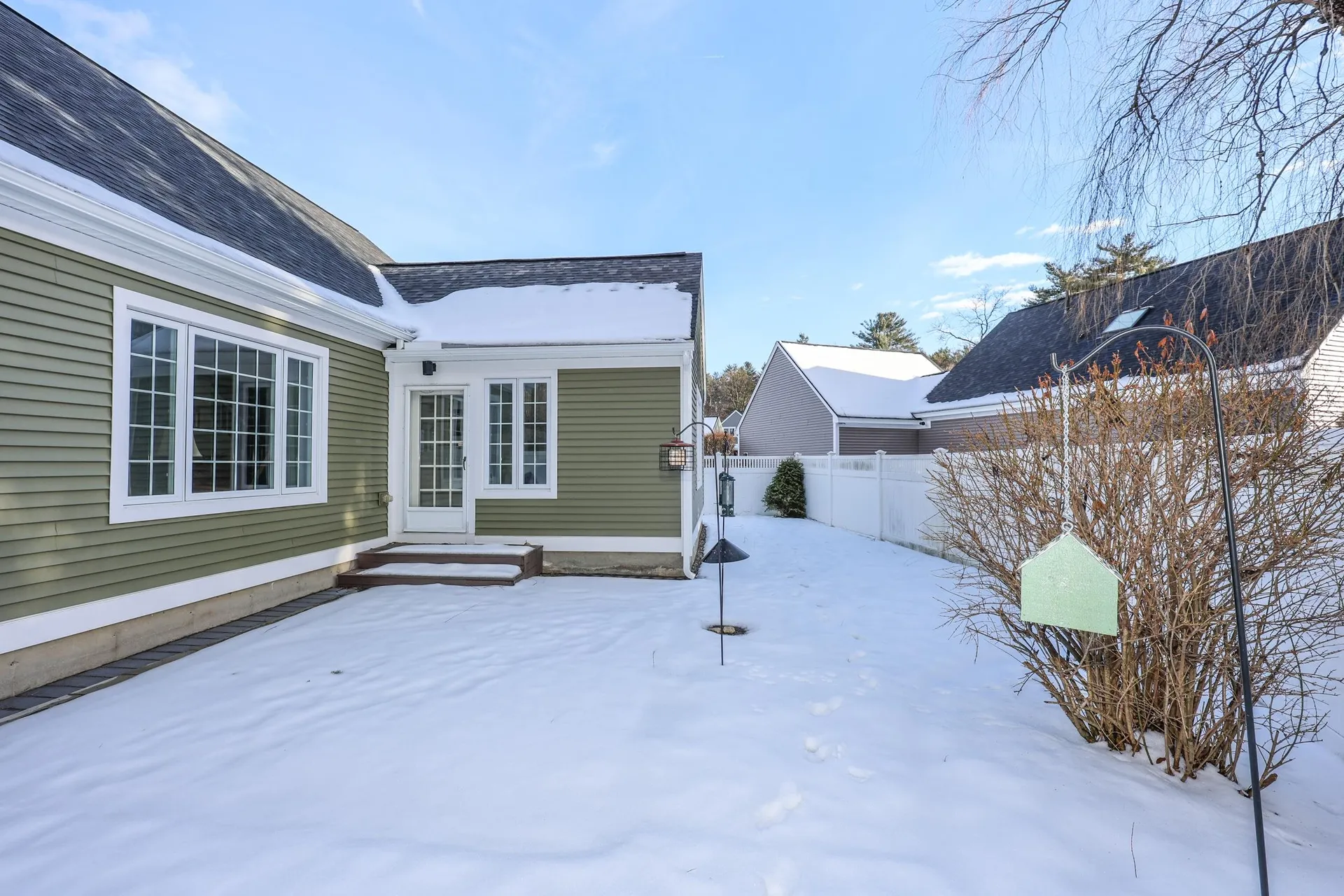 152 Straw Hill Road Manchester NH 03104