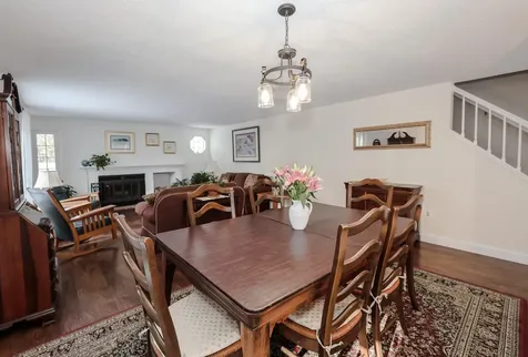 152 Straw Hill Road Manchester NH 03104