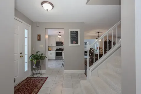 152 Straw Hill Road Manchester NH 03104