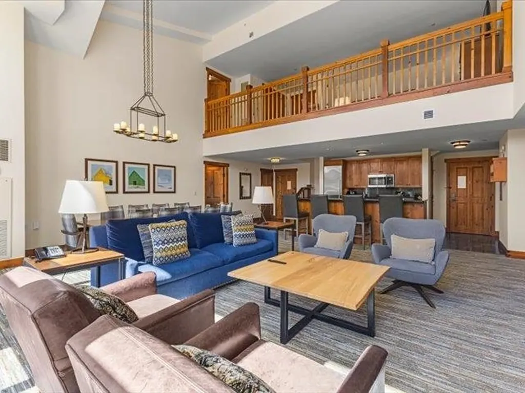7412 Mountain Road Stowe VT 05672