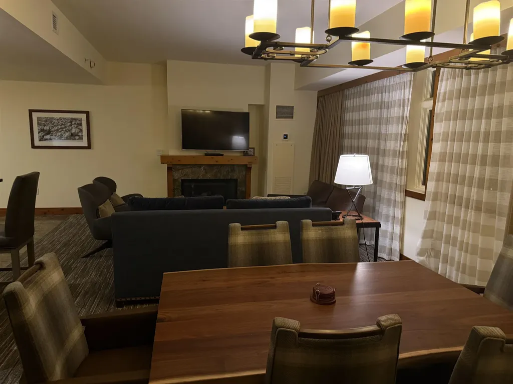 7412 Mountain Road Stowe VT 05672