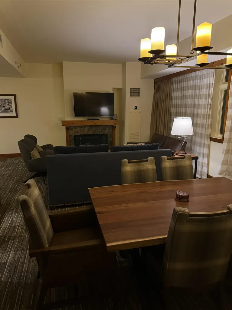 7412 Mountain Road Stowe VT 05672