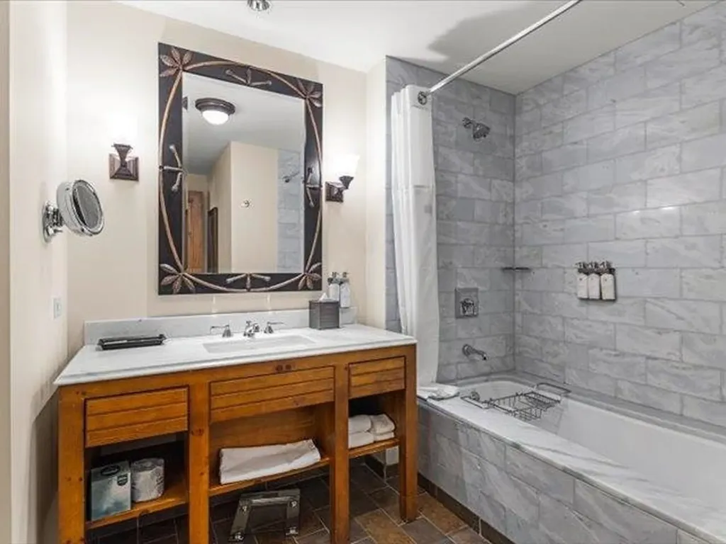 7412 Mountain Road Stowe VT 05672