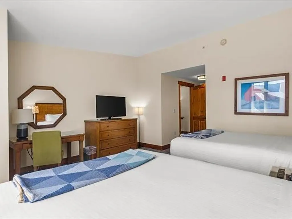 7412 Mountain Road Stowe VT 05672
