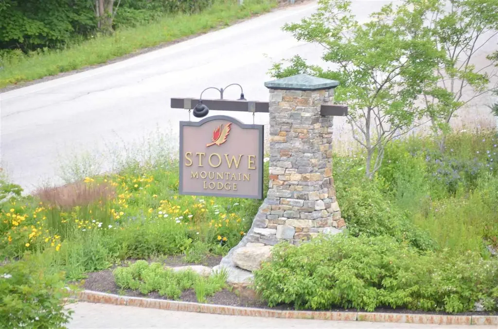 7412 Mountain Road Stowe VT 05672