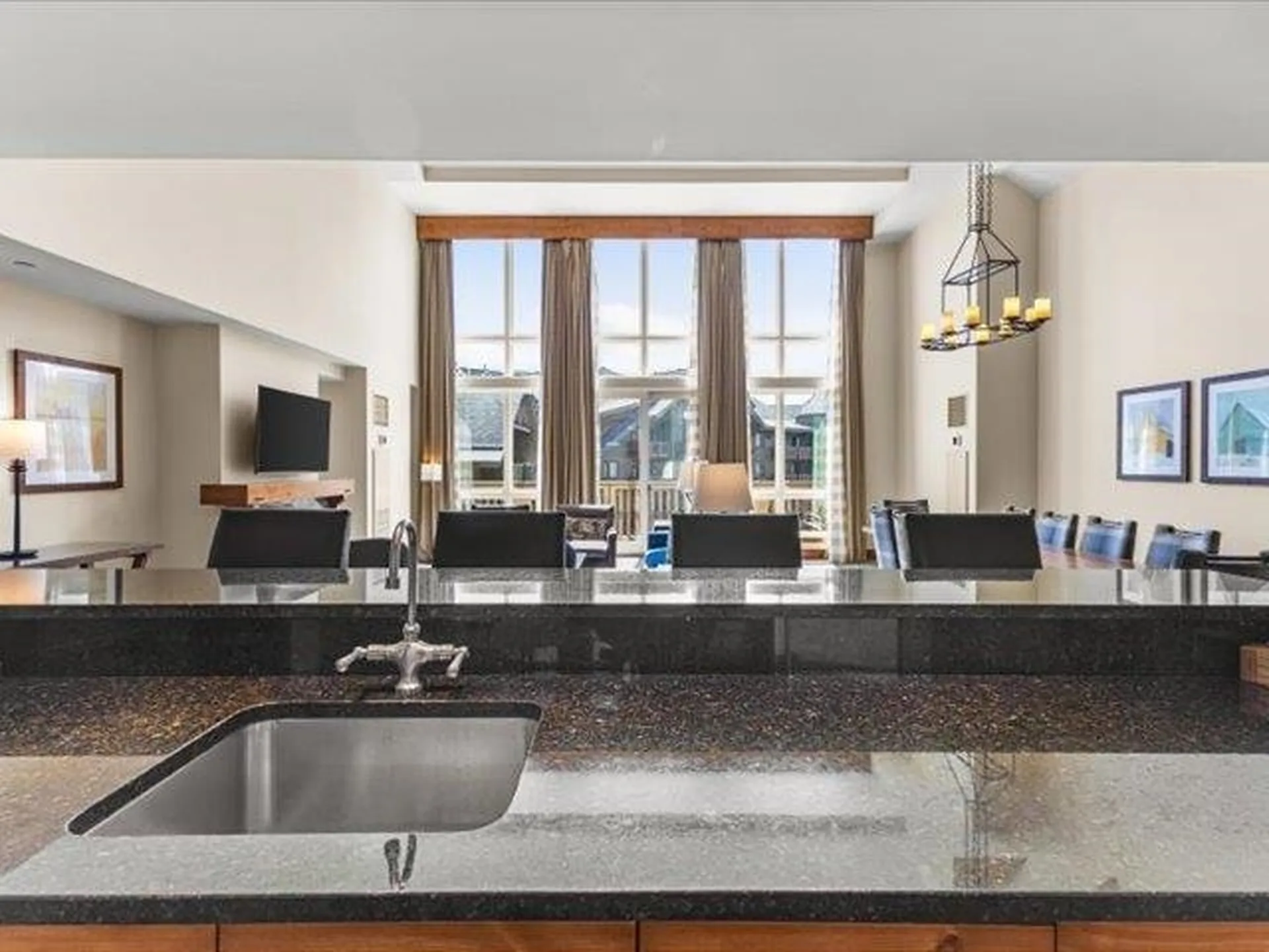 7412 Mountain Road Stowe VT 05672