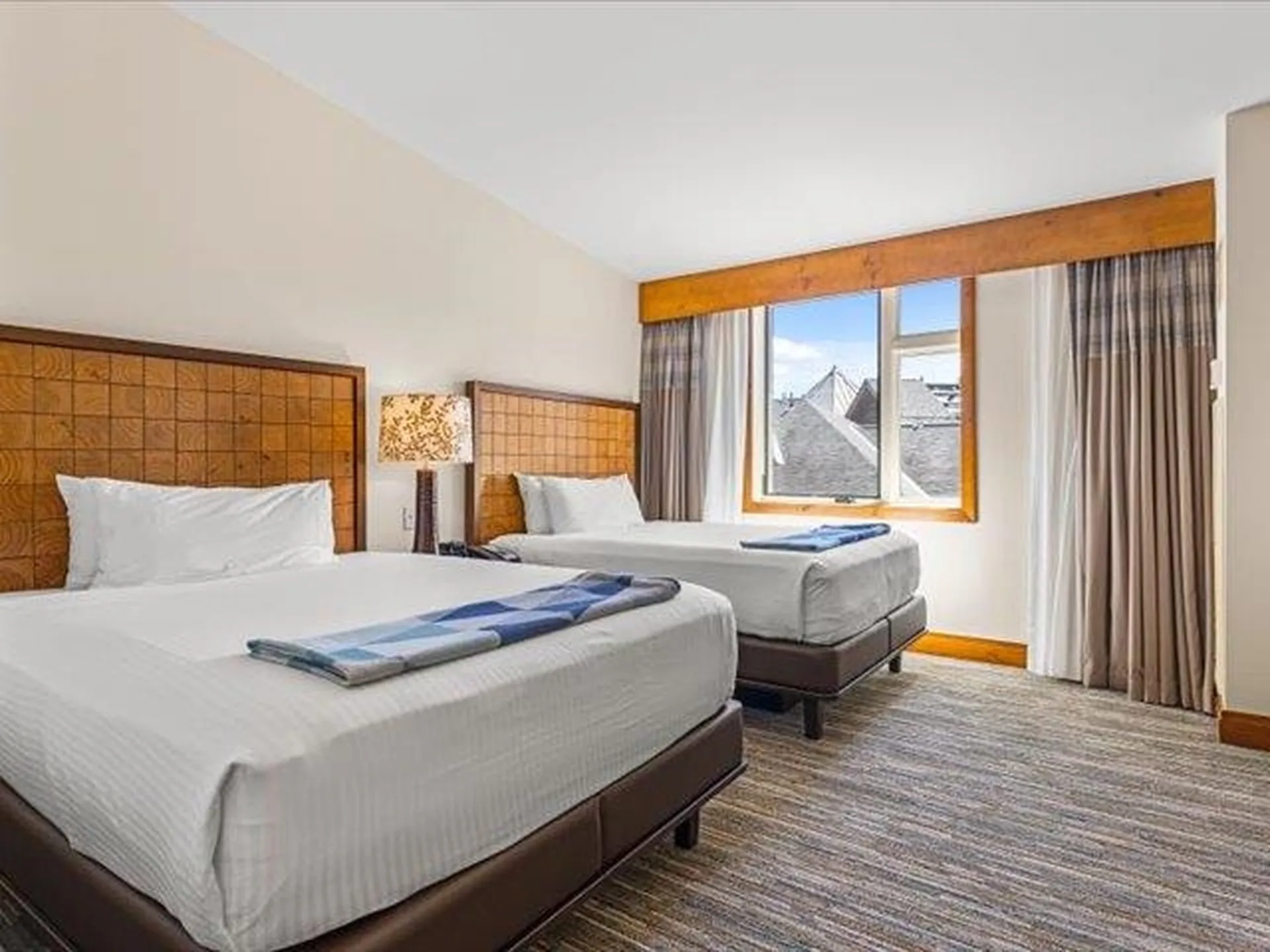 7412 Mountain Road Stowe VT 05672