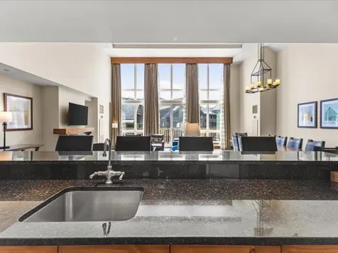 7412 Mountain Road Stowe VT 05672