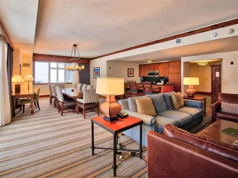 7412 Mountain Road Stowe VT 05672