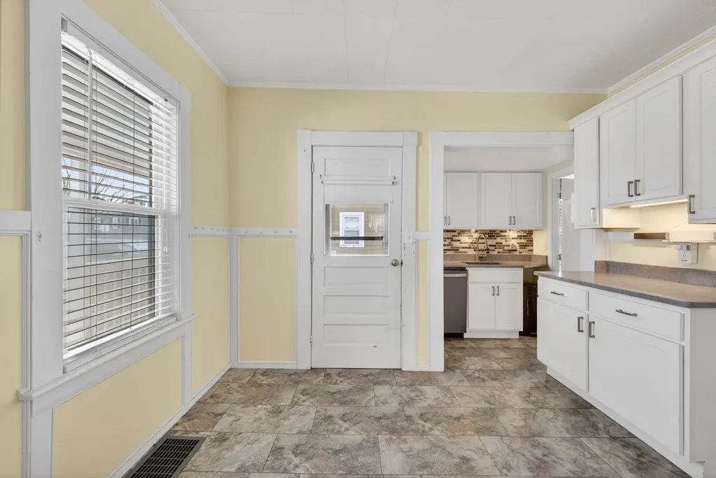 55 S Hall Street Manchester NH 03103