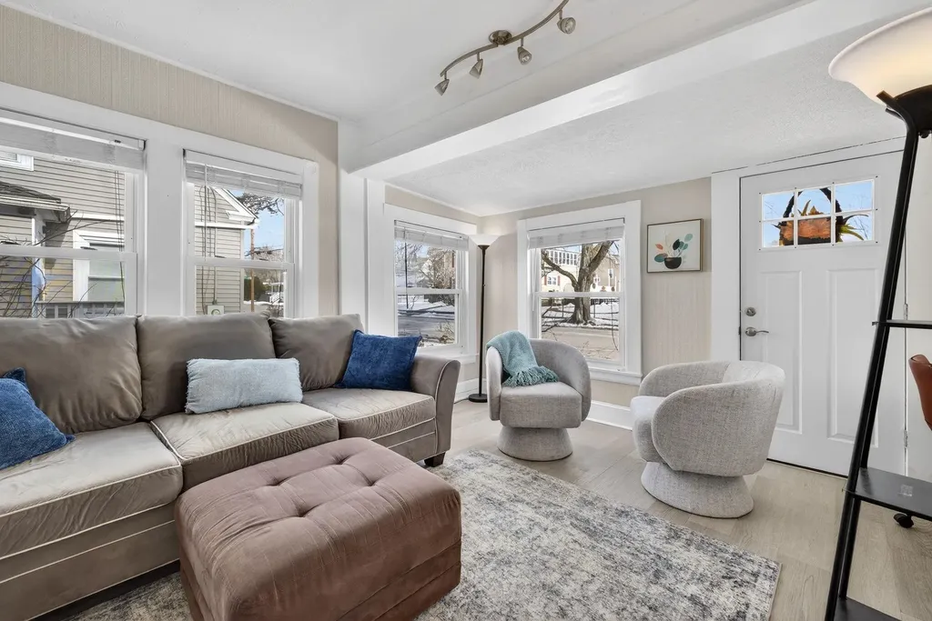 55 S Hall Street Manchester NH 03103