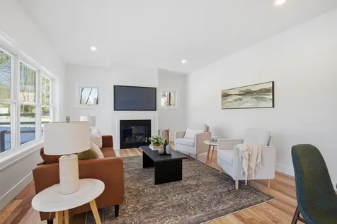 25 Carroll Street Exeter NH 03833