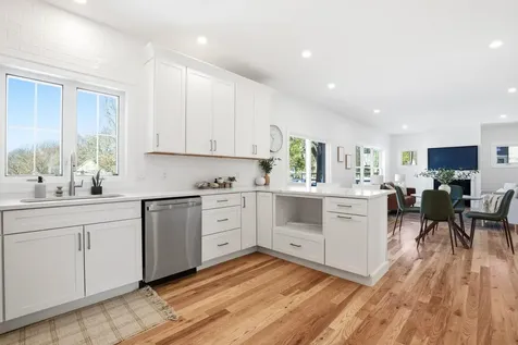 25 Carroll Street Exeter NH 03833