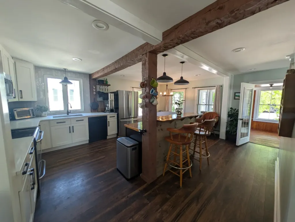 8 Main Street Bennington NH 03442