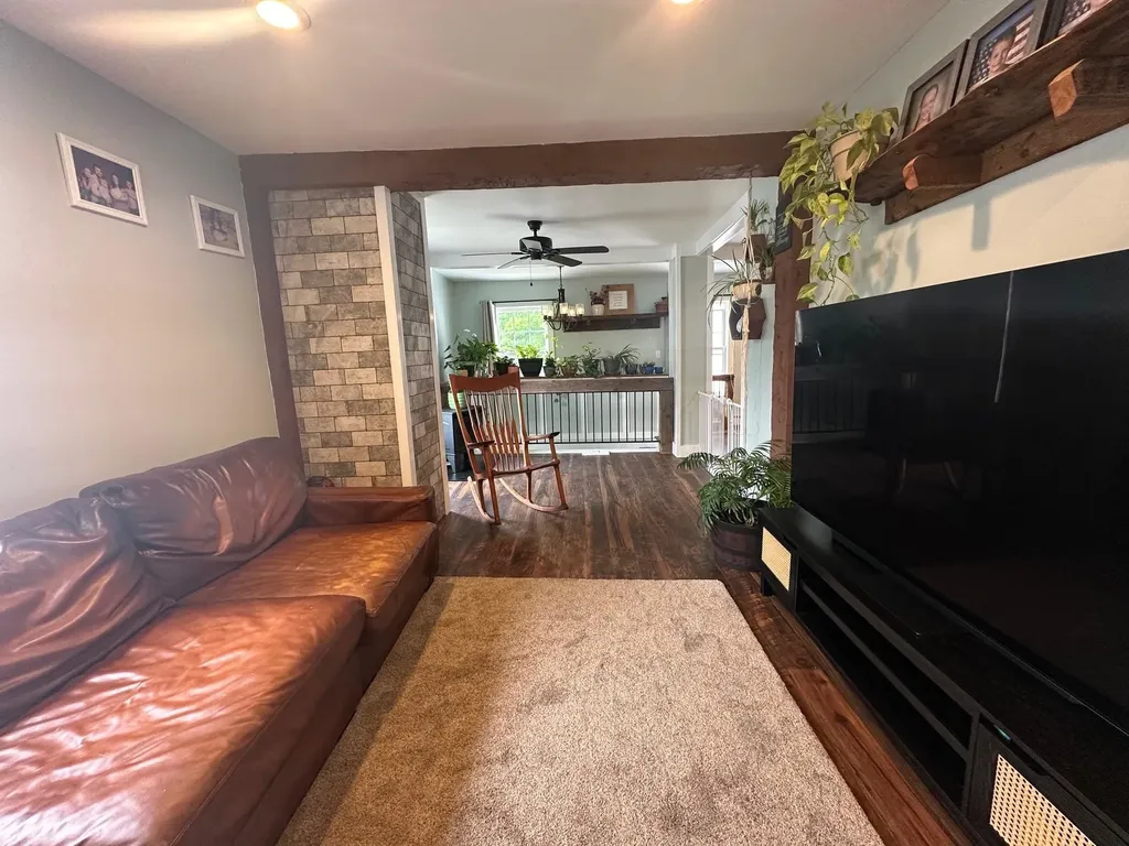 8 Main Street Bennington NH 03442