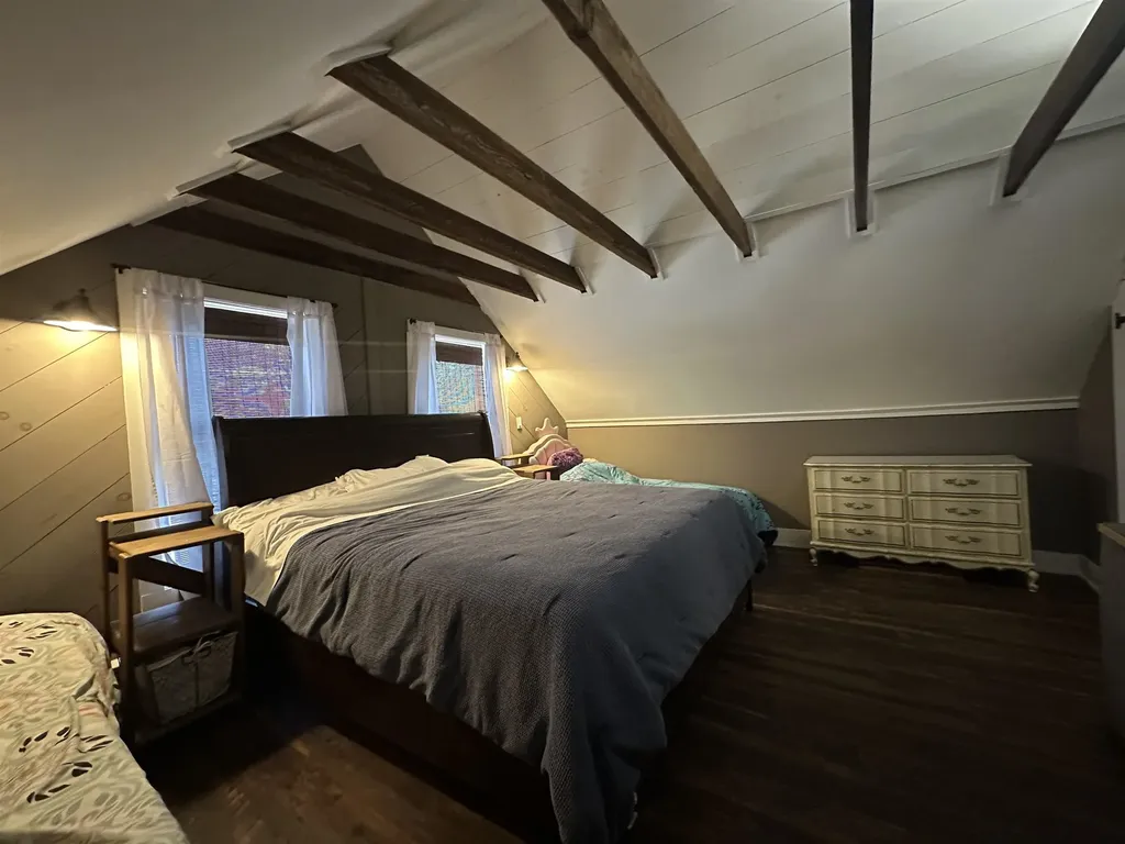 8 Main Street Bennington NH 03442