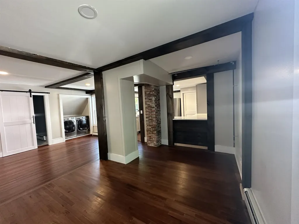 8 Main Street Bennington NH 03442