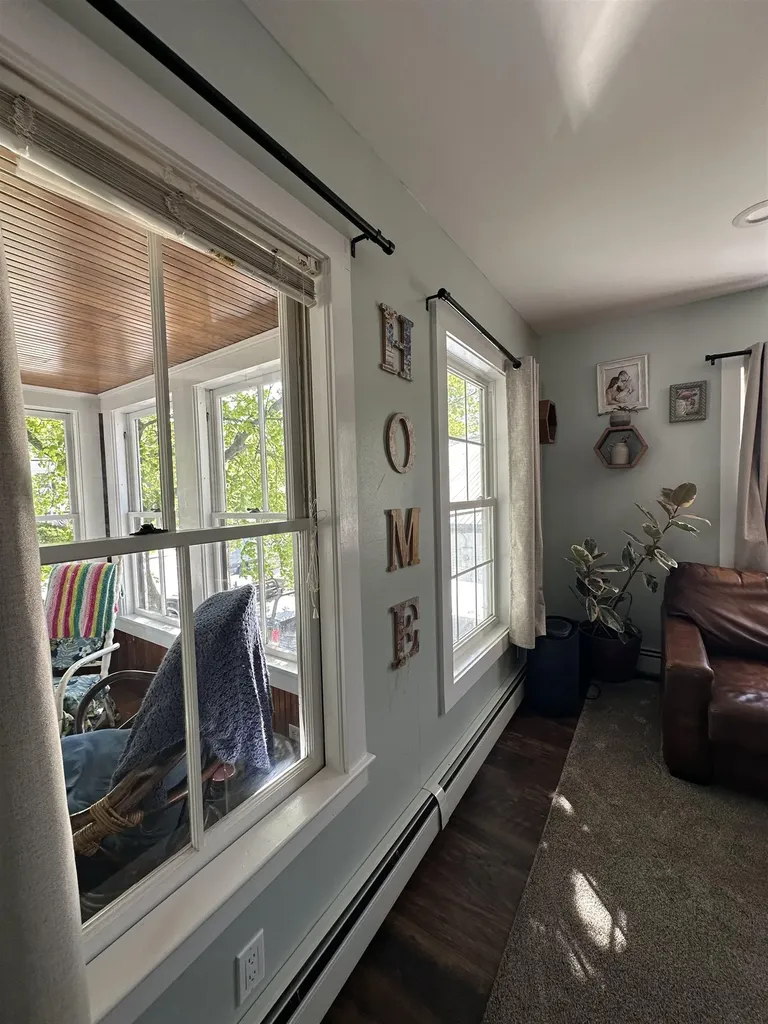 8 Main Street Bennington NH 03442