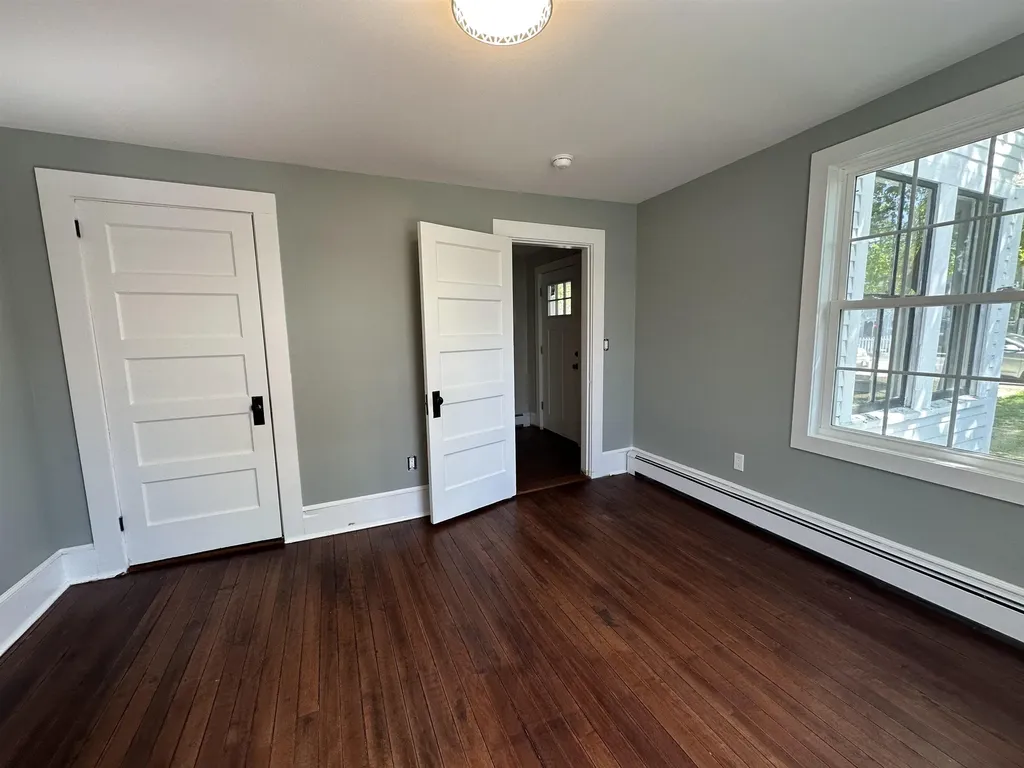 8 Main Street Bennington NH 03442