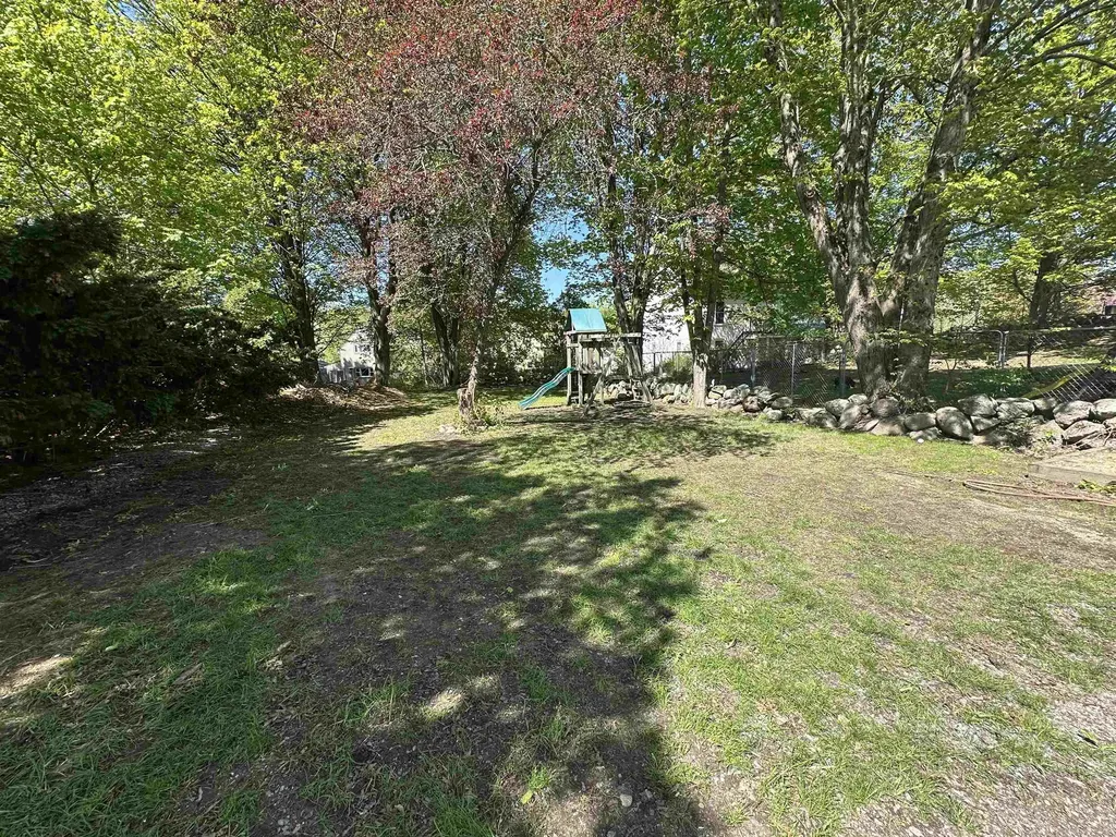 8 Main Street Bennington NH 03442