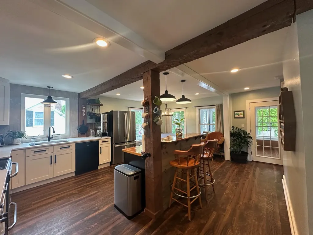 8 Main Street Bennington NH 03442