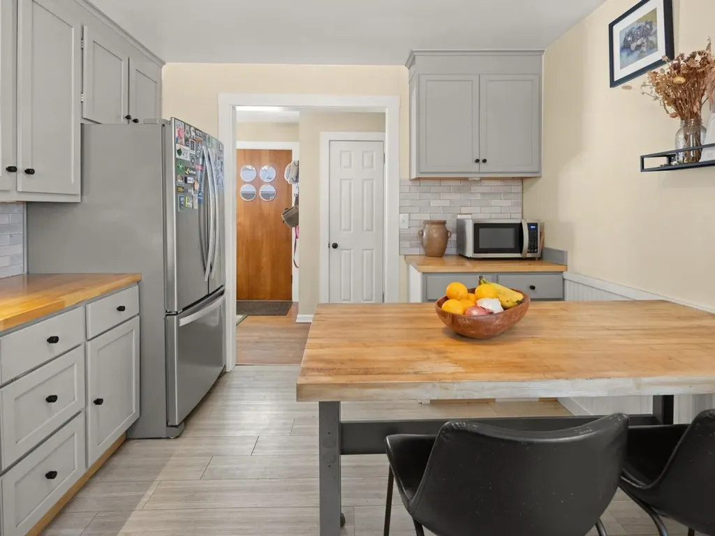 17 South Summit Street Essex Junction VT 05452